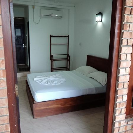 Wave Beach Resort Unawatuna Chambre photo