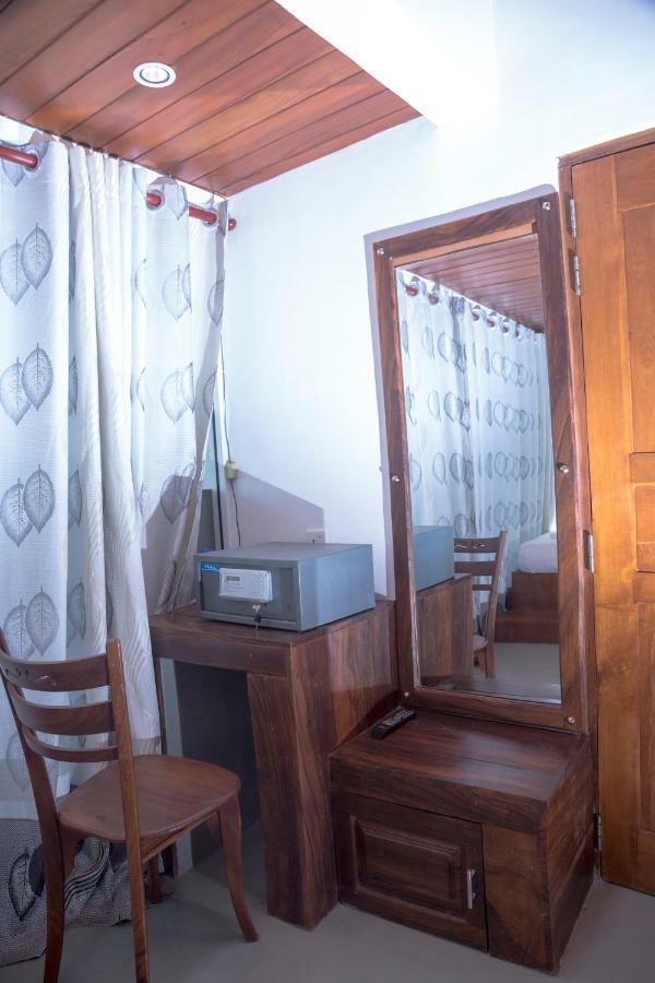Wave Beach Resort Unawatuna Extérieur photo