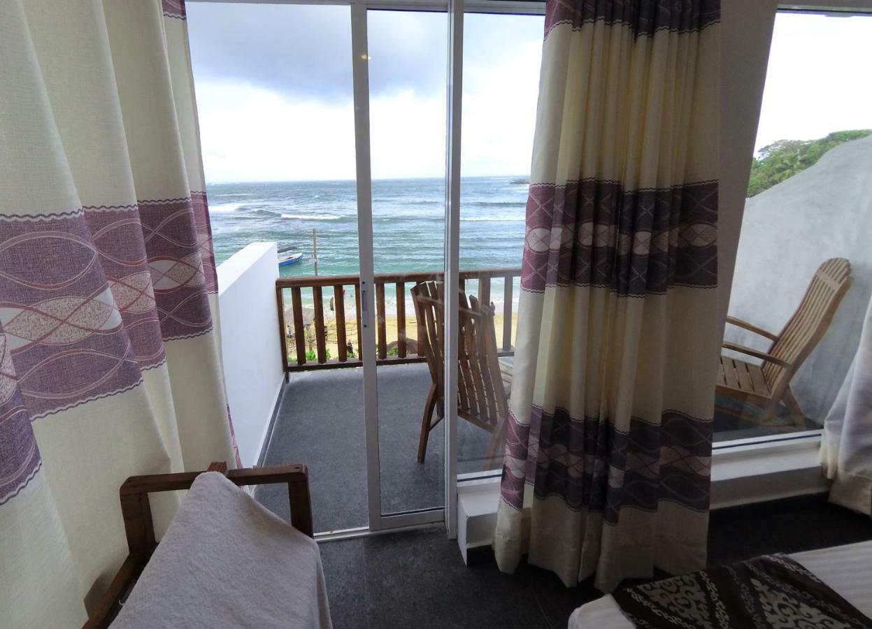 Wave Beach Resort Unawatuna Extérieur photo