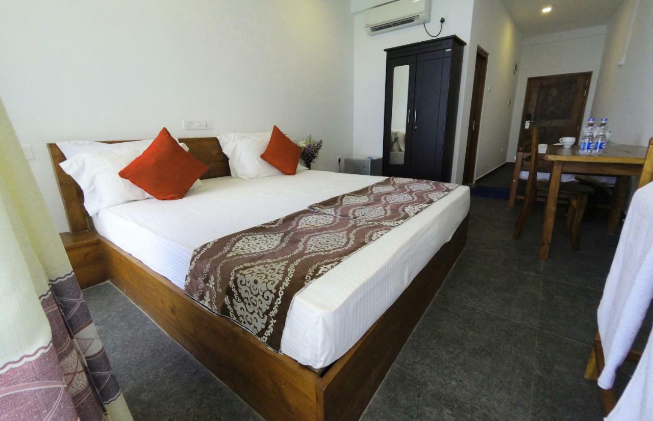 Wave Beach Resort Unawatuna Extérieur photo
